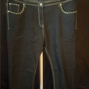 Stylish jean Capris with Yellow Stitching